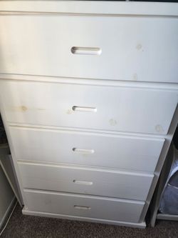 5 drawers white solid pine wood Dresser