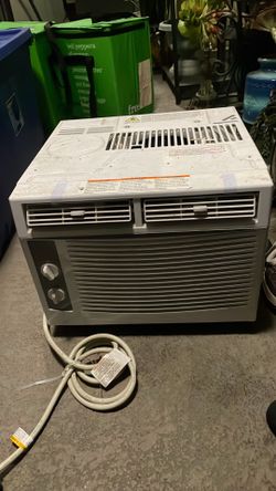 Window air conditioner