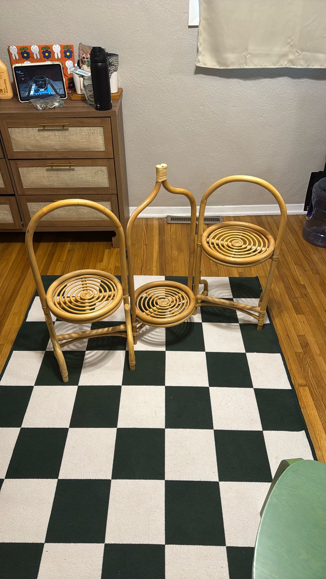 Foldable Rattan Plant Stand