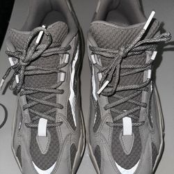 Adidas Yeezy 700 V2 Static Grey Kanye West