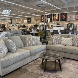 Sectionals , sofas , pull out bed , sofa sets , same day delivery 🚚, no credit needed