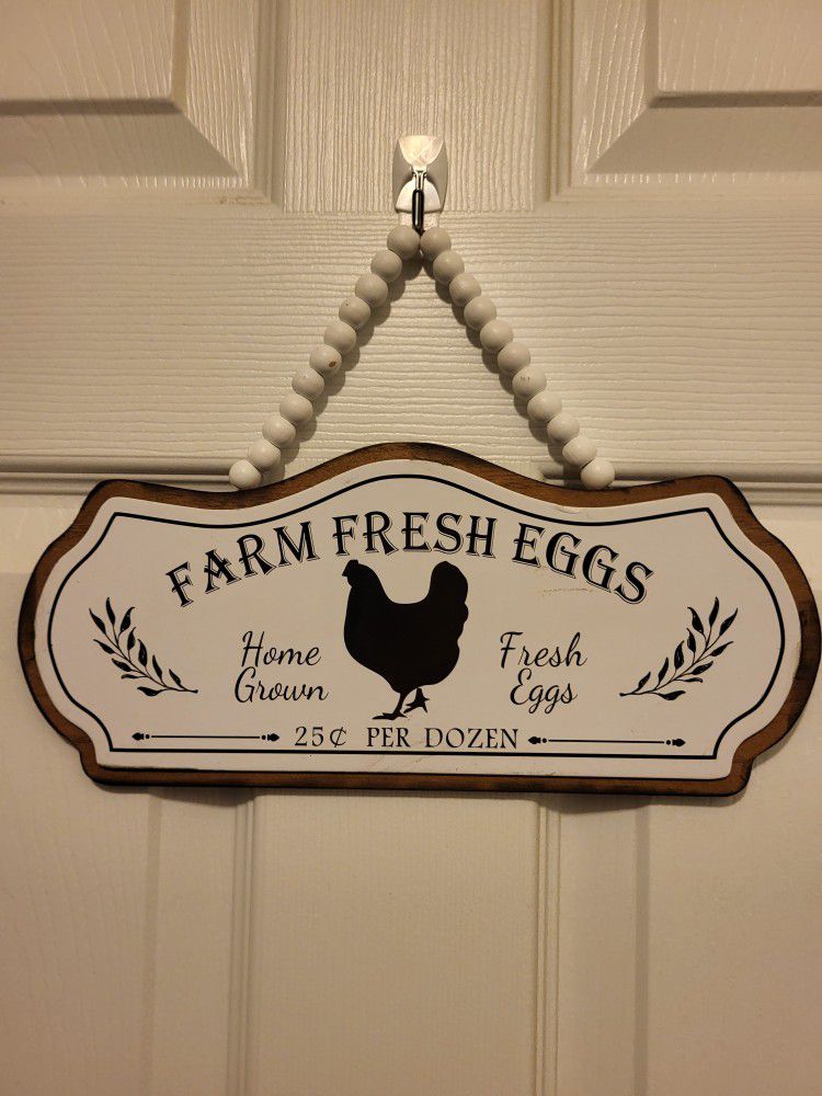 Farmhouse Fresh Eggs Chicken Sign With Wooden Eggs