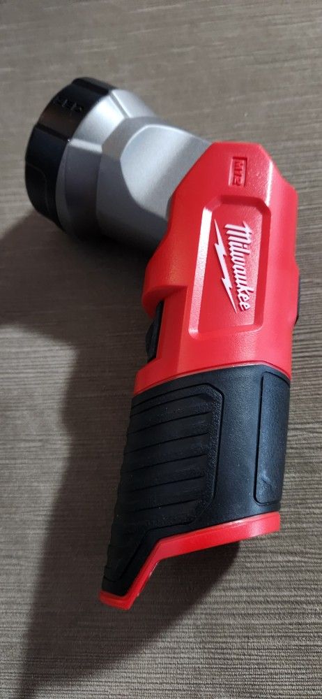 Milwaukee M12 LED Flashlight Work Light