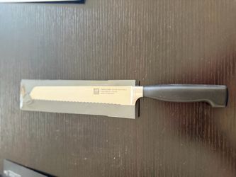 Zwilling Vier Sterne 8” Bread Knife – Made in Germany – NEW 100%