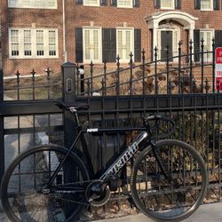 Black Unknown Frameset (no crankset) 