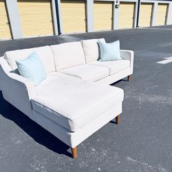 Stunning Upscale West Elm Modern Coastal Sectioal Sofa