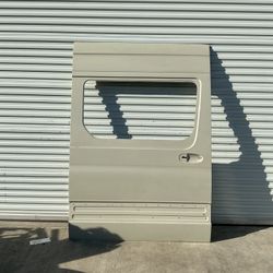 2019 2025 MERCEDES BENZ SPRINTER RIGHT SIDE SLIDING DOOR OEM 