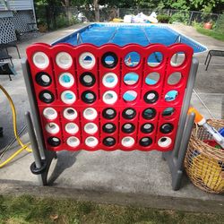 Out Dooe Connect Four 