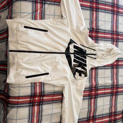 NIKE Windbreaker.