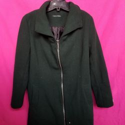 WOMEN'S COAT SIZE MEDIUM