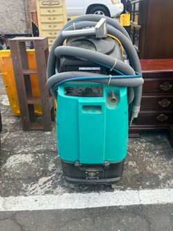 Carpet cleaner