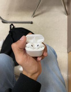 Apple AirPods 
