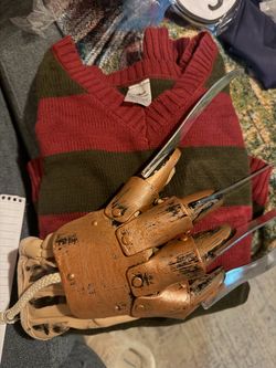Freddy Krueger Women’s Sweater, Glove, & Hat
