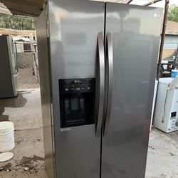 LG REFRIGERATOR 