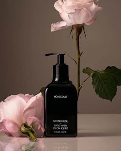 Homecourt by Courteney Cox Hand Wash, Steeped Rose 12 fl oz