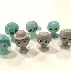 Disney Haunted Mansion Doorables (9 Figures)