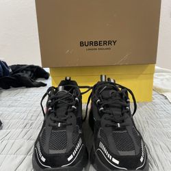 Men Burberry  Sneakers 