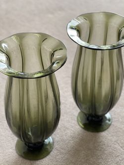 VINTAGE Tall Green Gorgeous Vase / Candleholder 