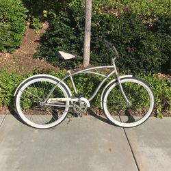 26” Huffy Cranbrook Men’s Light Silver Beach Cruiser 