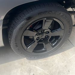 Wheels Black 20’s
