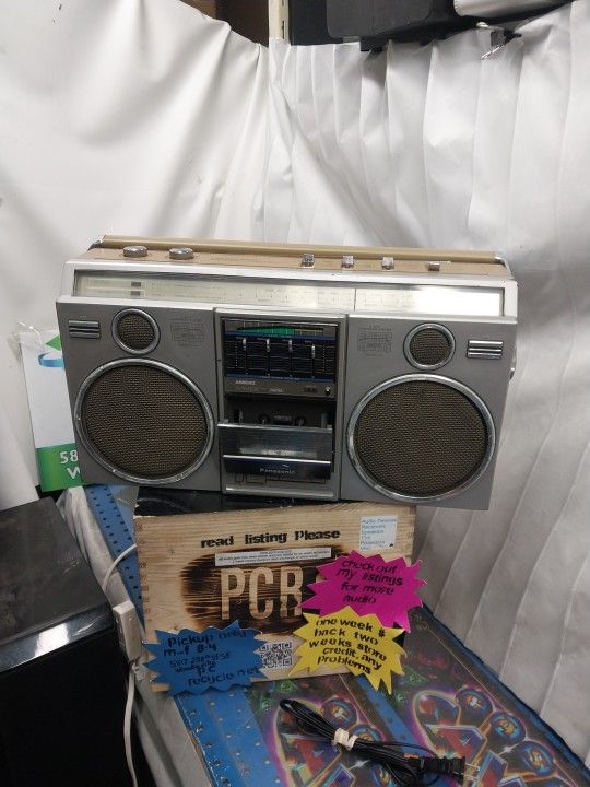 Vintage Panasonic Boombox Model: RX-5050