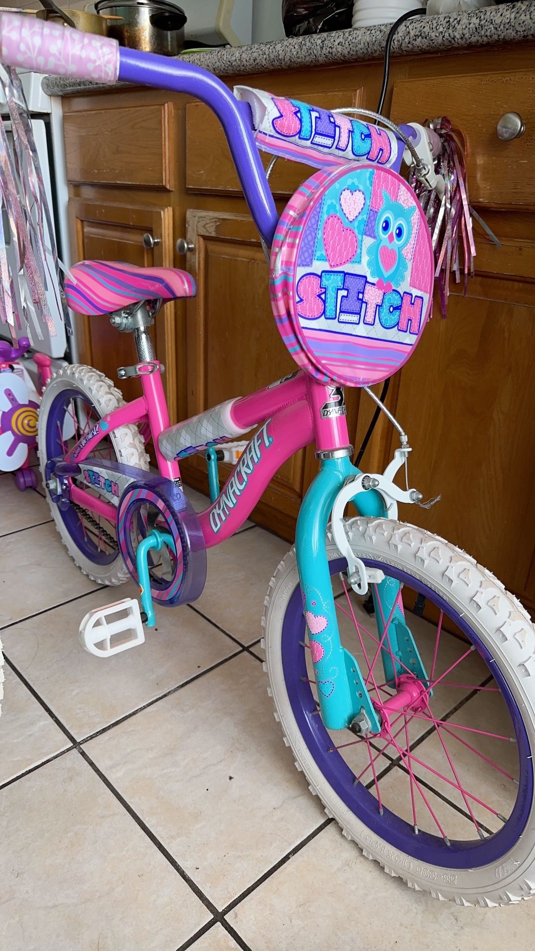 Dynacraft Girls Bike 16” Like New