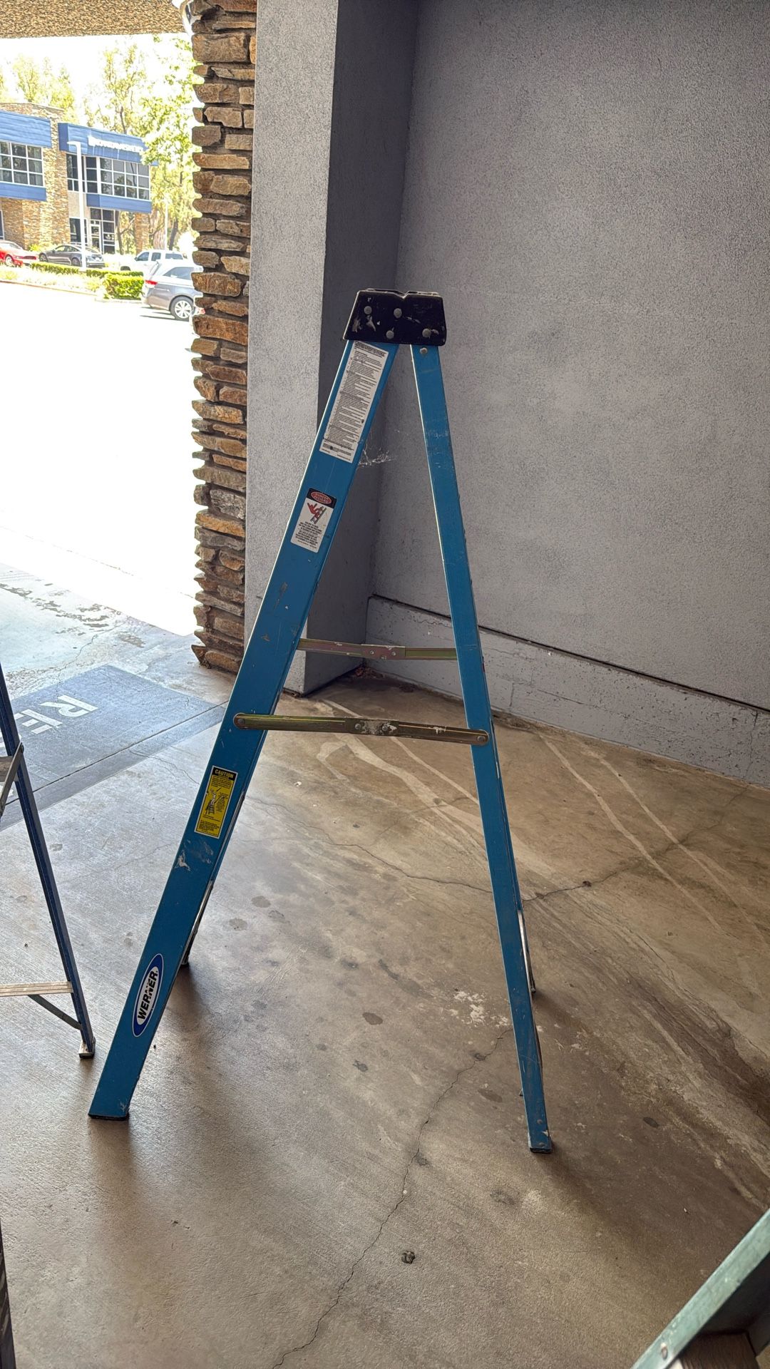 6’ Ladder