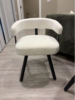 Dinning table with 2 chairs