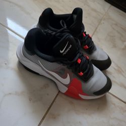 New Men's Size 9 Running Shoes 