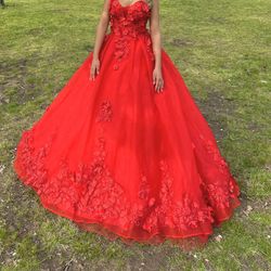 Vestidos de quinceañera de flores 3D sin tirantes con apliques de tren de tul dulce 16 vestidos(Strapless 3D Flower Quinceañera Dresses with Sweet Tul