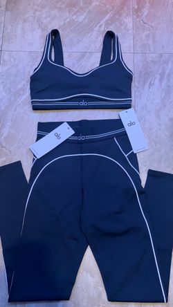 Alo Yoga Navy blue  Size small 6Athletic Wear with Tags