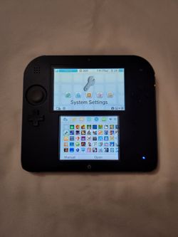 Nintendo 2DS w/ Case, Stylus, Headphones, Charger, & 128GB SD Card [650 Games Included]