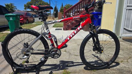 Trek Full Suspension Mountain Bike Large Size