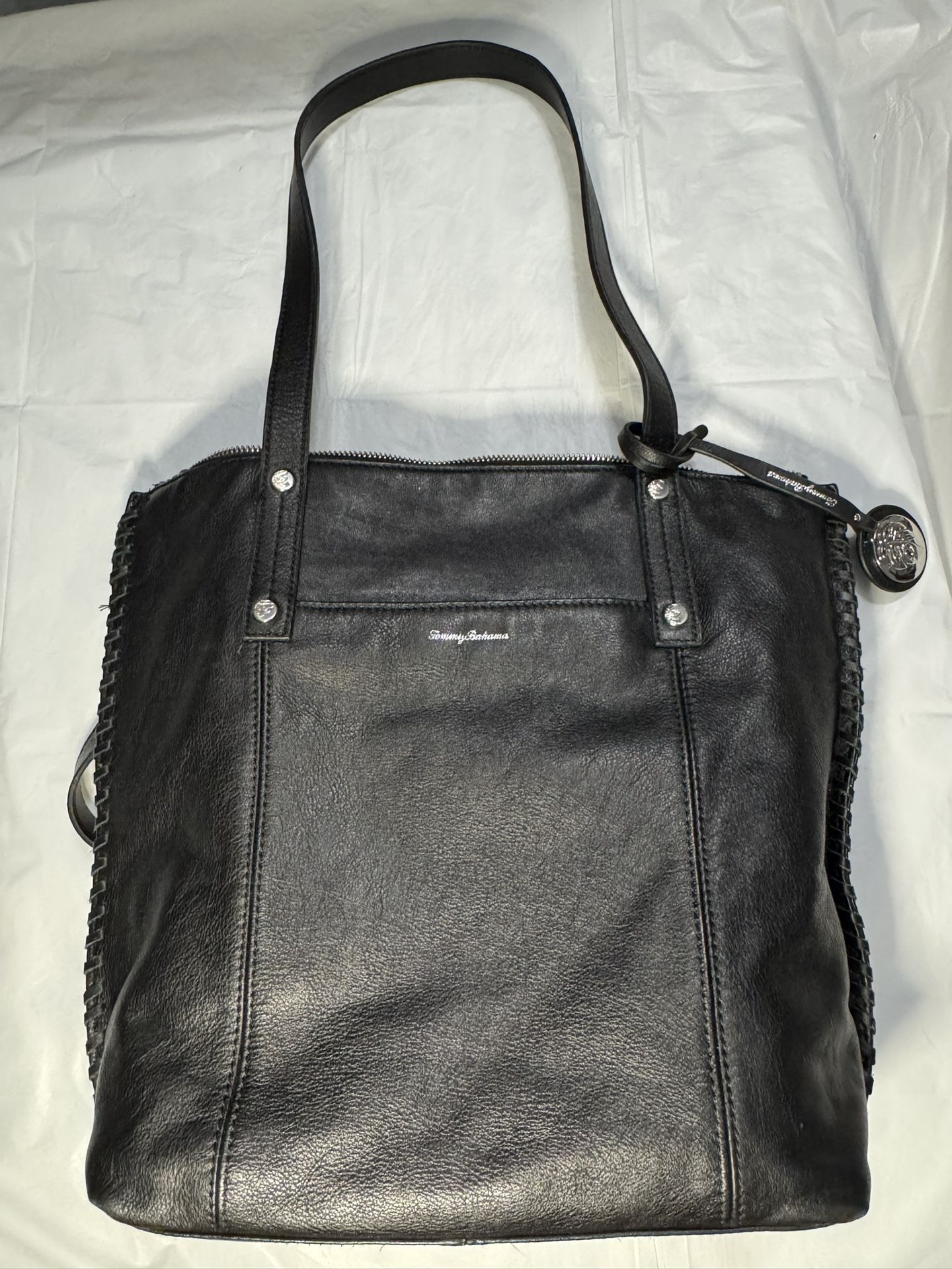 Black Tommy Bahama Purse