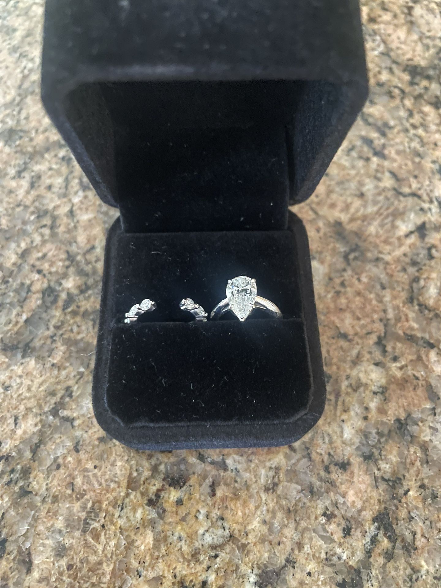 Natural 1.8ct Pear Shape Diamond Ring