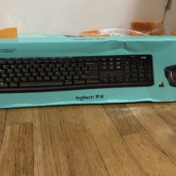Logitech  Full- Size Wireless Combo