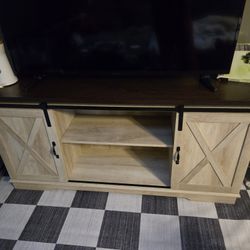 Tv Entertaintment Stand