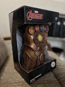 Marvel Avengers Infinity Gauntlet Lamp