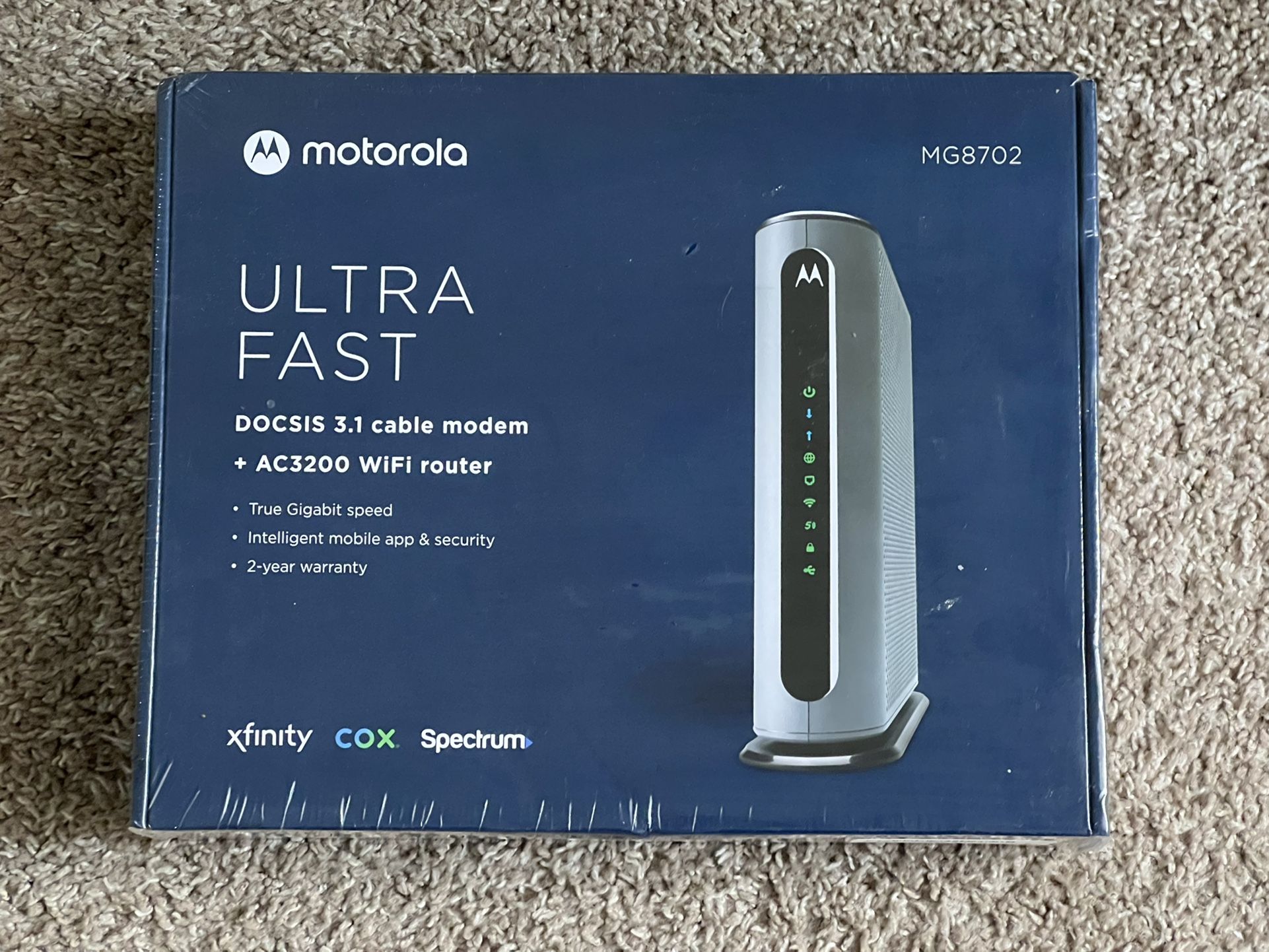 Motorola Ultra Fast Docsis 3.1 Cable Modem + AC3200 Wifi Router