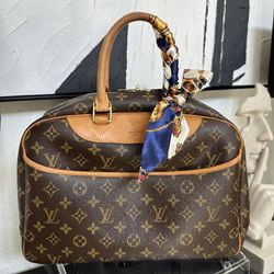 Louis Vuitton Deauville Monogram Handbag