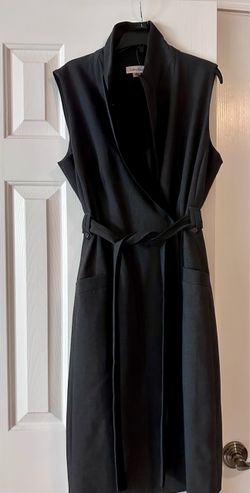 Calvin Klein Sleeveless coat jacket dress
