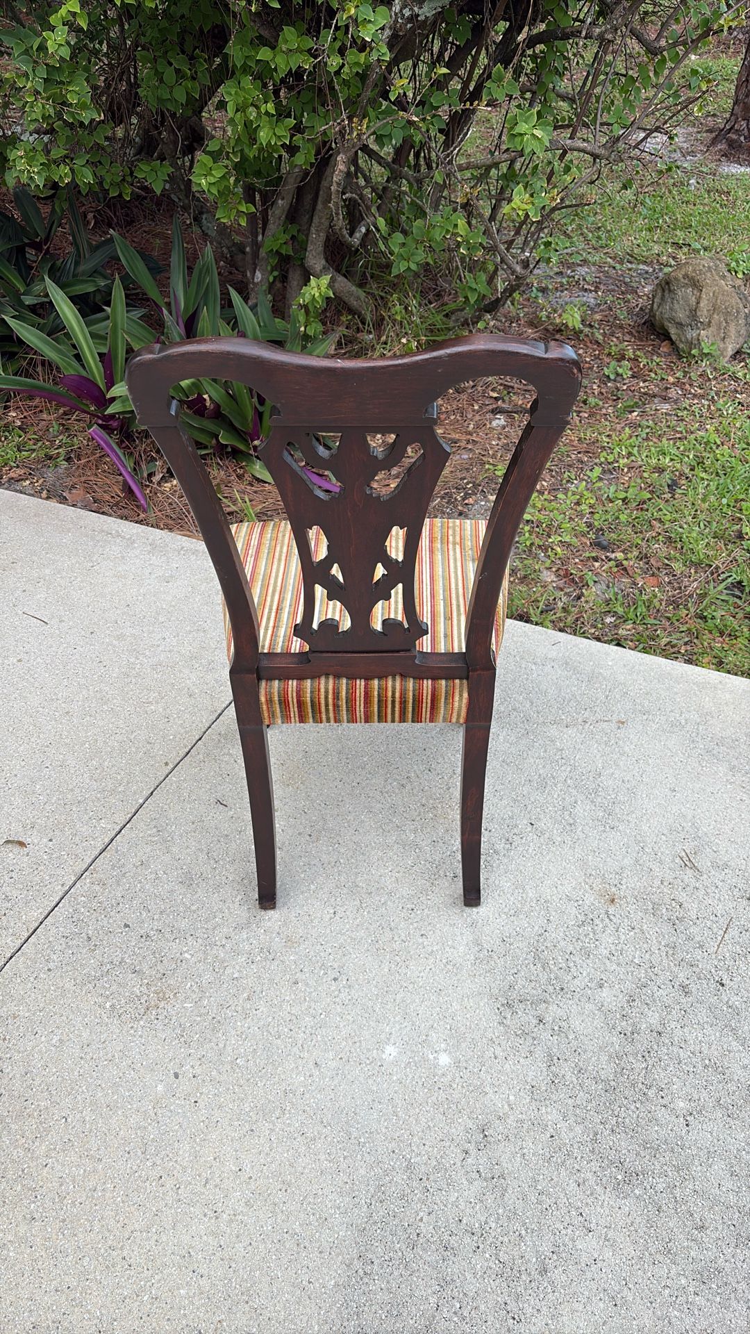 Antique Chair With Ball And Claw Feet Mahogany Finish