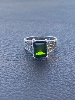 Emerald And Diamond Ring 