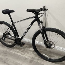 Specialized Rockhopper 29er MTB Size LARGE 