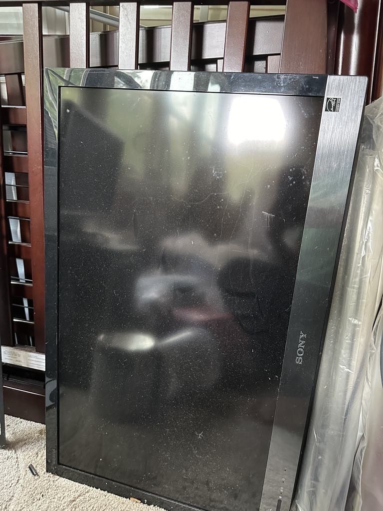 Tv Free To Pick Up