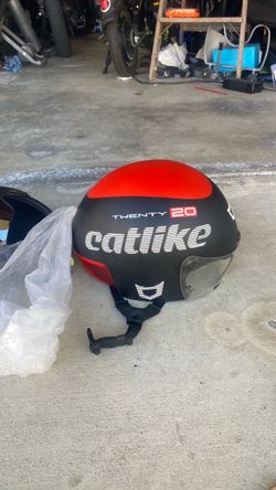 Catlike helmet