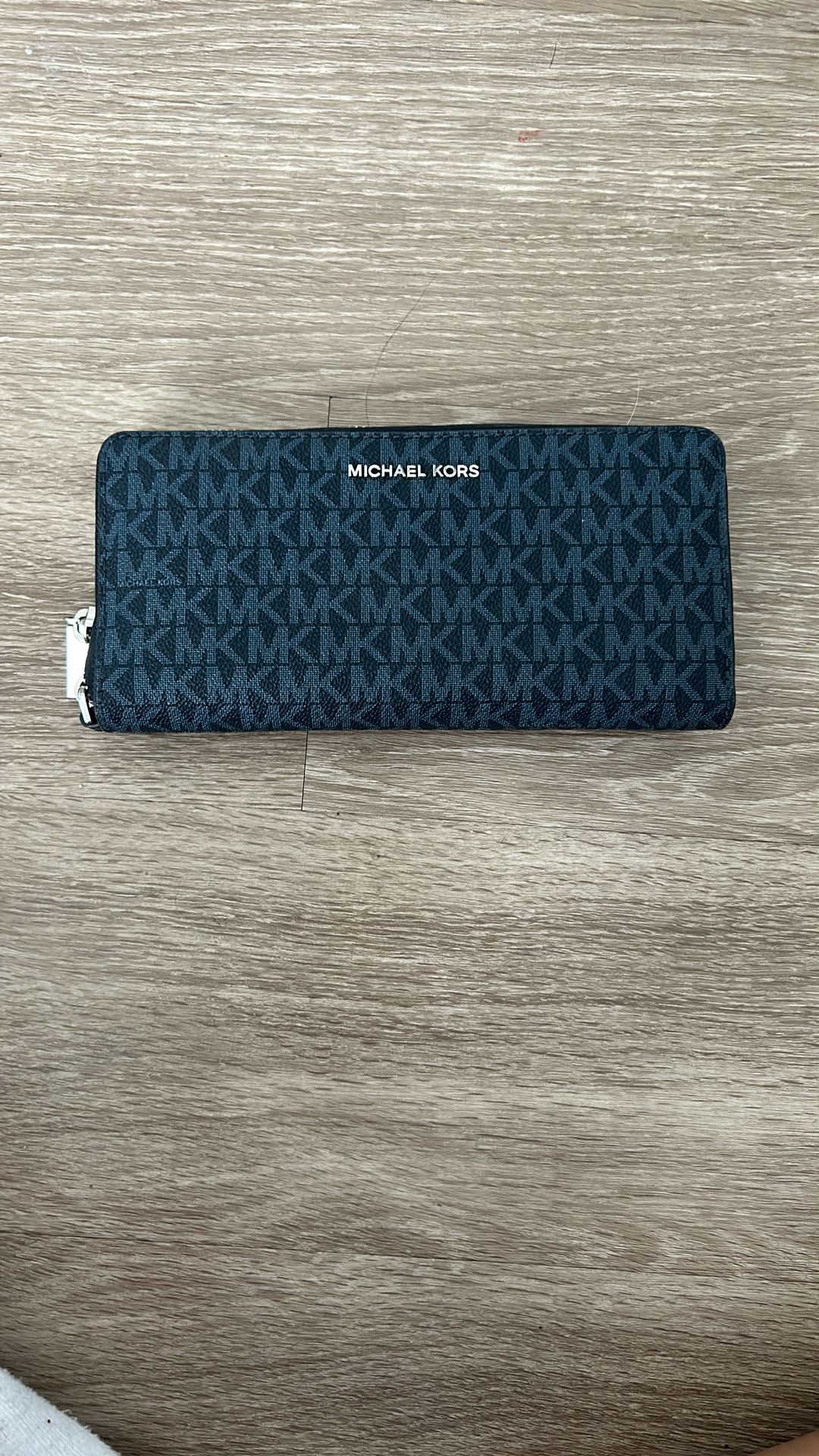 Michael Kors Clutch