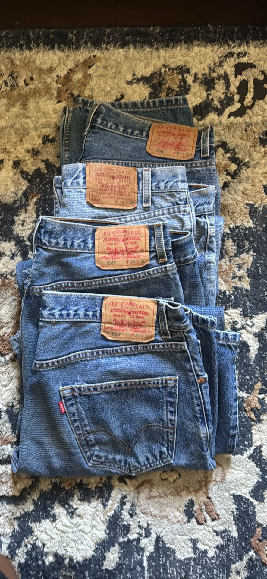 4 Pairs Levi’s 550 34/32