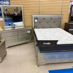 Juego de dormitorio de 4 piezas (Qb Dresser Mirror Nightstand)