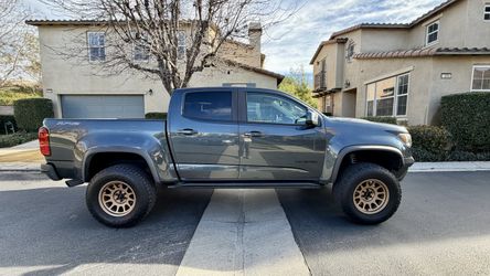 2020 Chevrolet Colorado MINT!